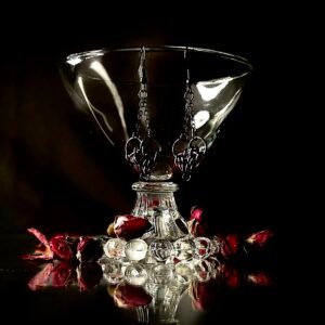 The Sovereign Heart Earrings